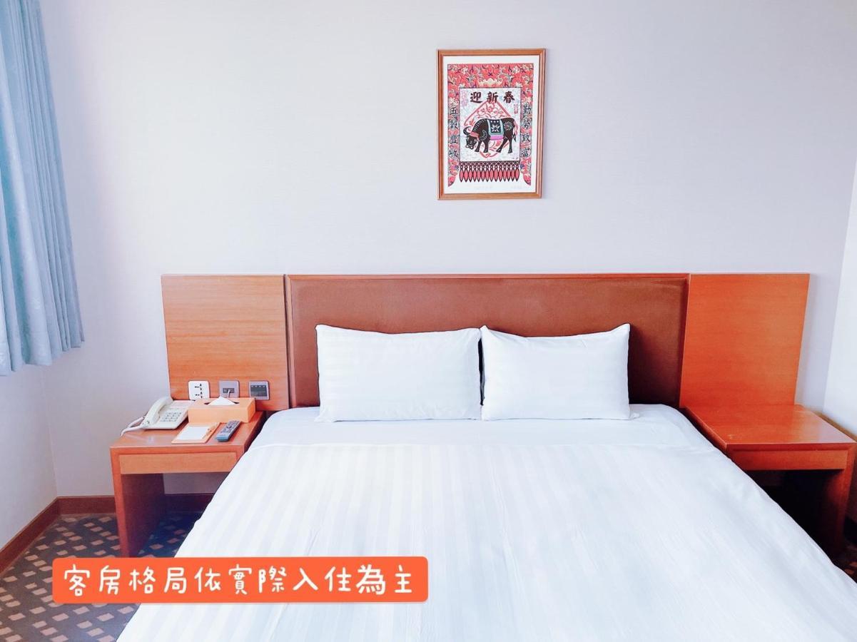 Orange Hotel - Park, Taichung Exterior photo