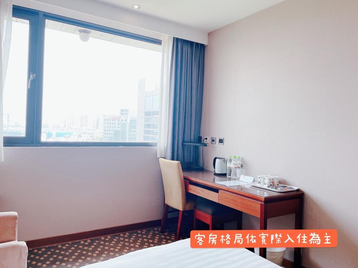 Orange Hotel - Park, Taichung Exterior photo